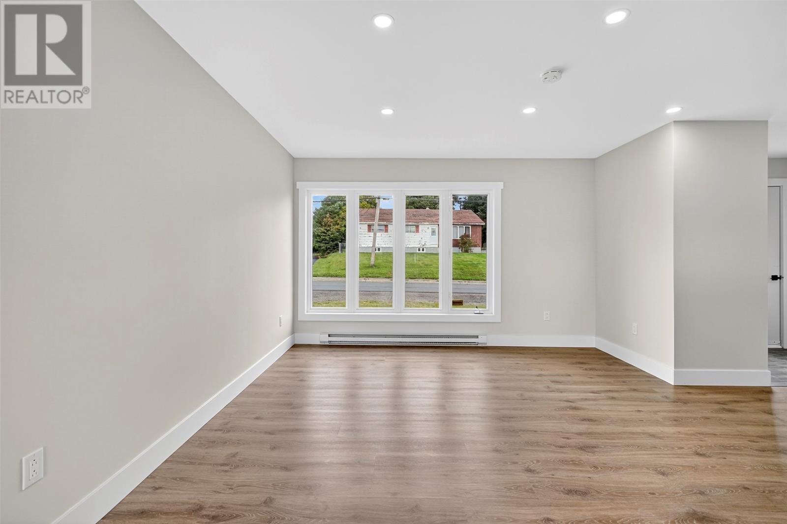 47 London Road, Carbonear, NL - Indoor Photo Showing Other Room