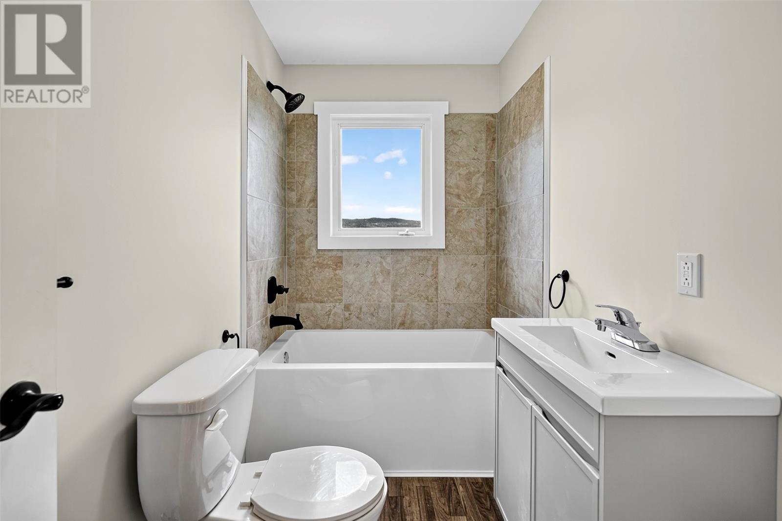 47 London Road, Carbonear, NL - Indoor Photo Showing Bathroom