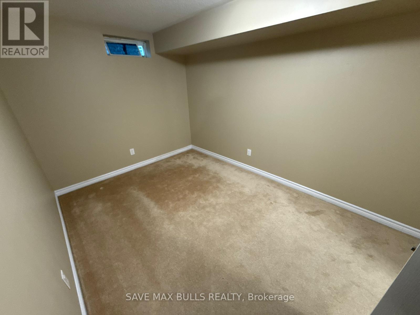 Basement - 652 Lott Crescent, Milton, ON - Indoor Photo Showing Other Room