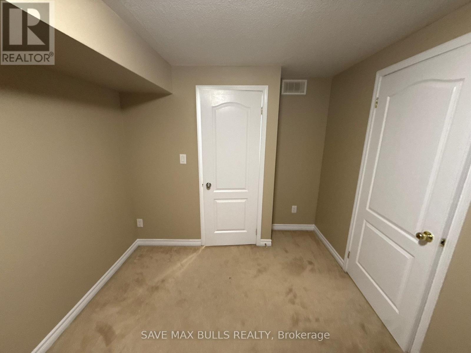 Basement - 652 Lott Crescent, Milton, ON - Indoor Photo Showing Other Room