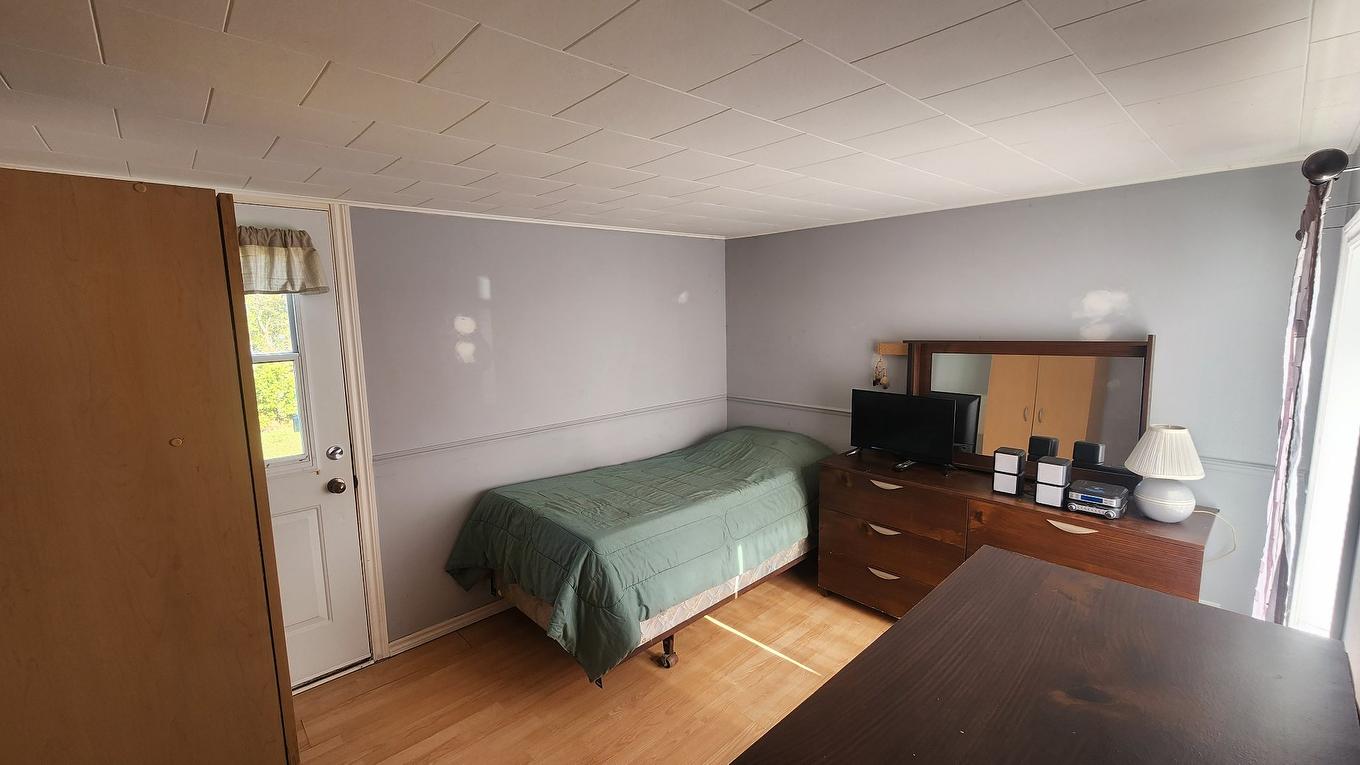 Primary bedroom - 51 Rue St-Viateur, Saint-Zénon, QC - Indoor Photo Showing Other Room