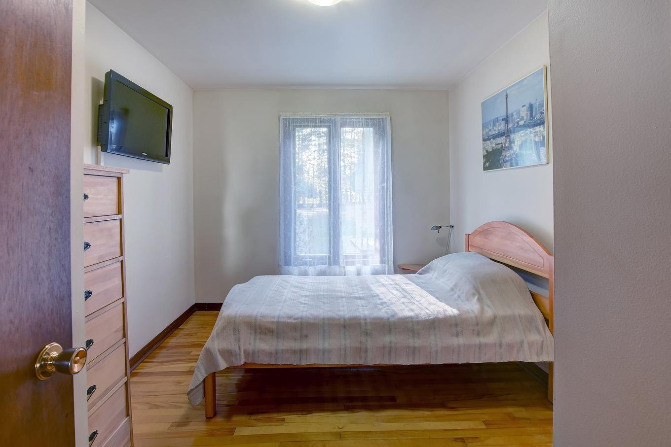 Bedroom - 2176 Ch. Langlais, Sainte-Julienne, QC - Indoor Photo Showing Bedroom