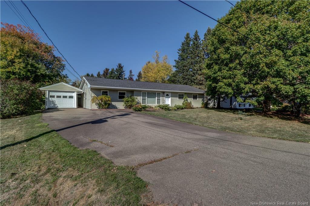 19 Creighton Dr, Sussex Corner, NB