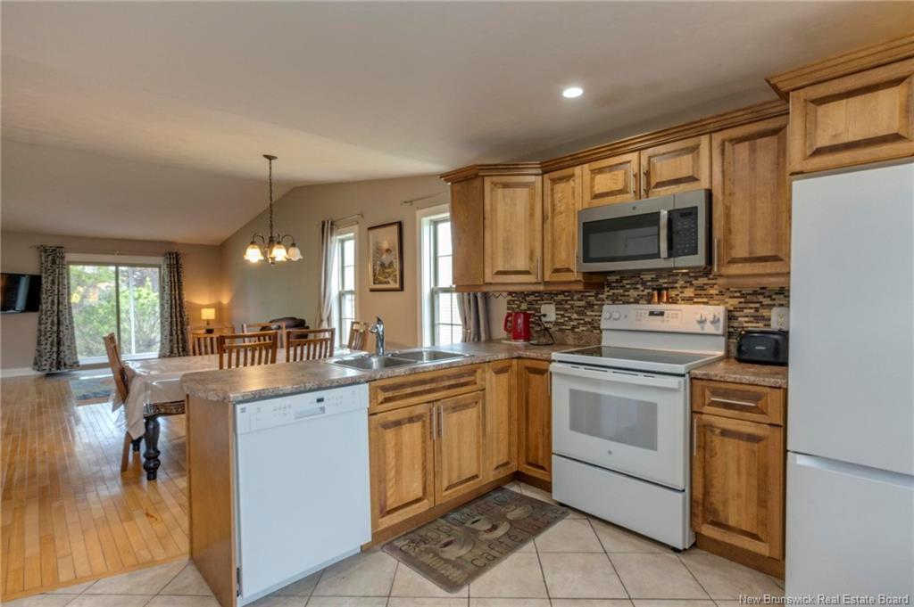 72 Colby Cres, Moncton, NB