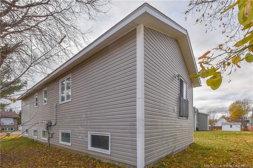 373 Rue Coughlan St, Tracadie, NB