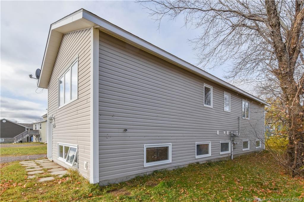 373 Rue Coughlan St, Tracadie, NB