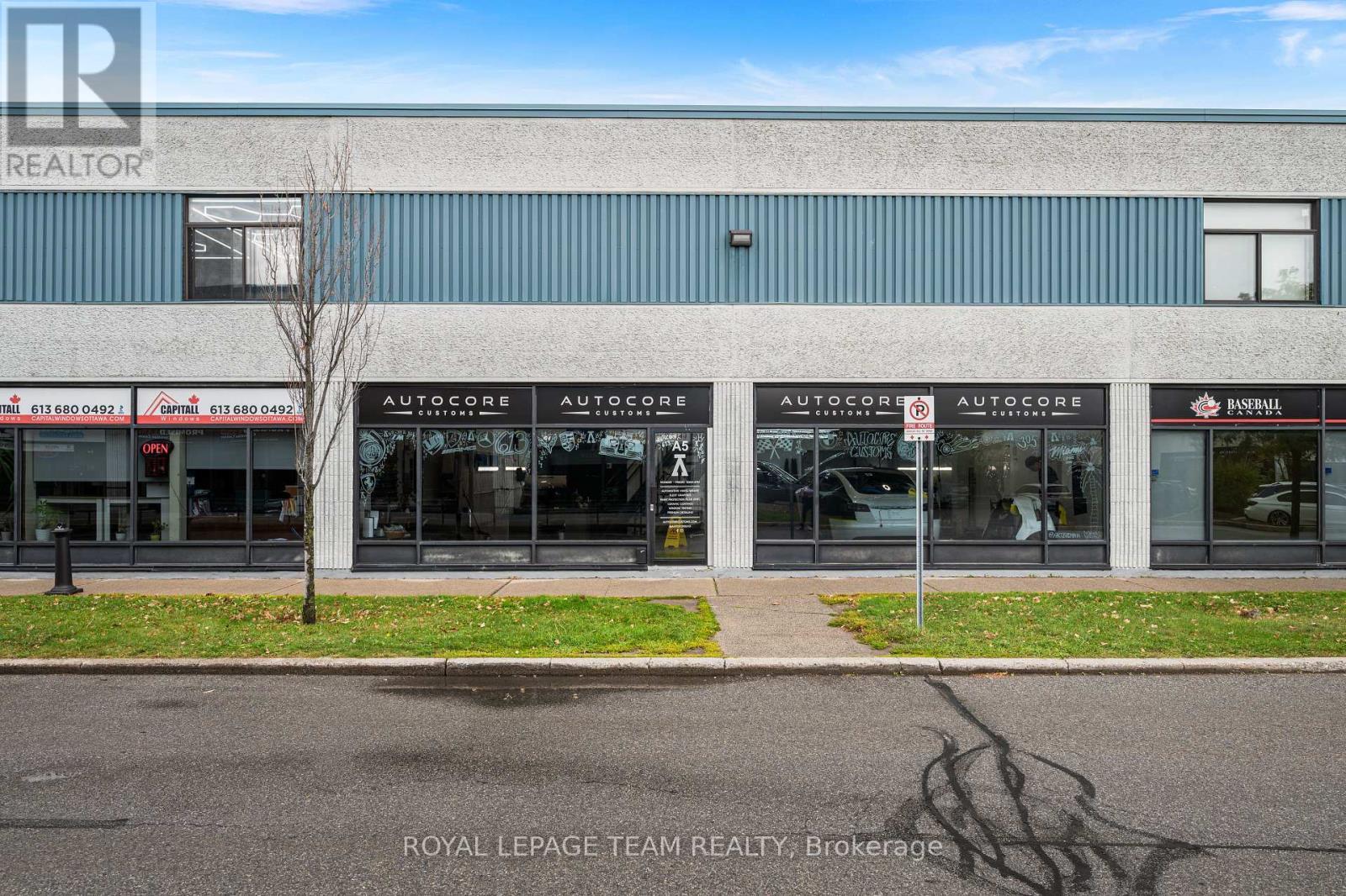 A5/A6 - 2212 Gladwin Crescent, Ottawa, ON