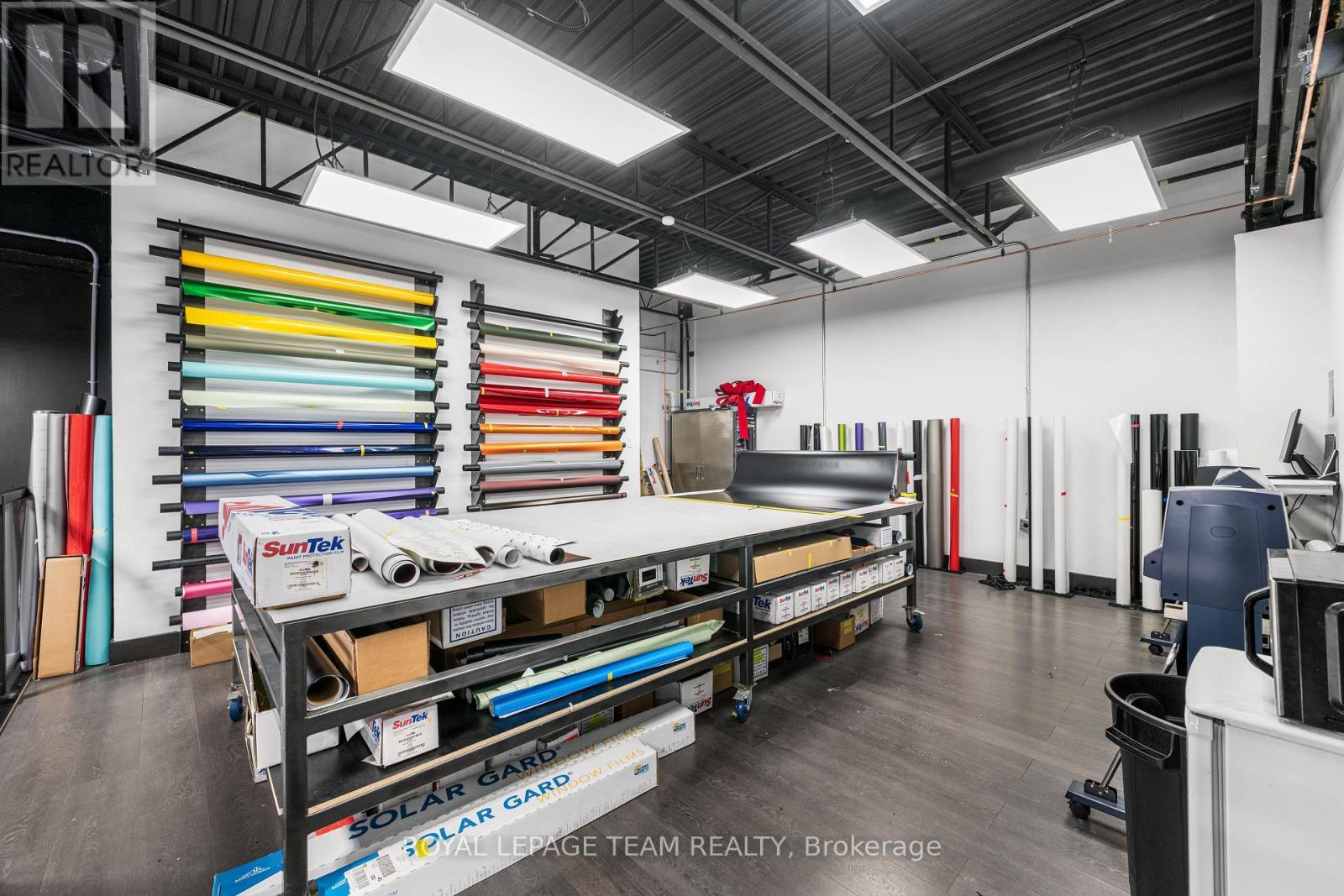 A5/A6 - 2212 Gladwin Crescent, Ottawa, ON