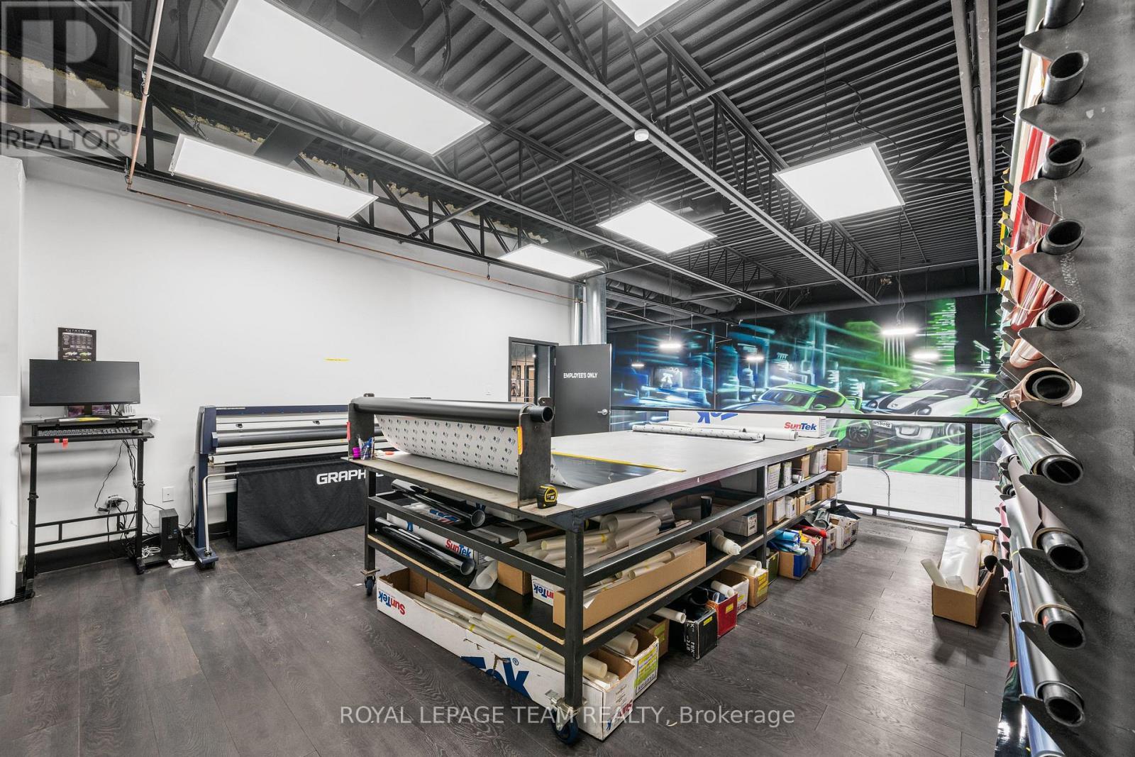 A5/A6 - 2212 Gladwin Crescent, Ottawa, ON