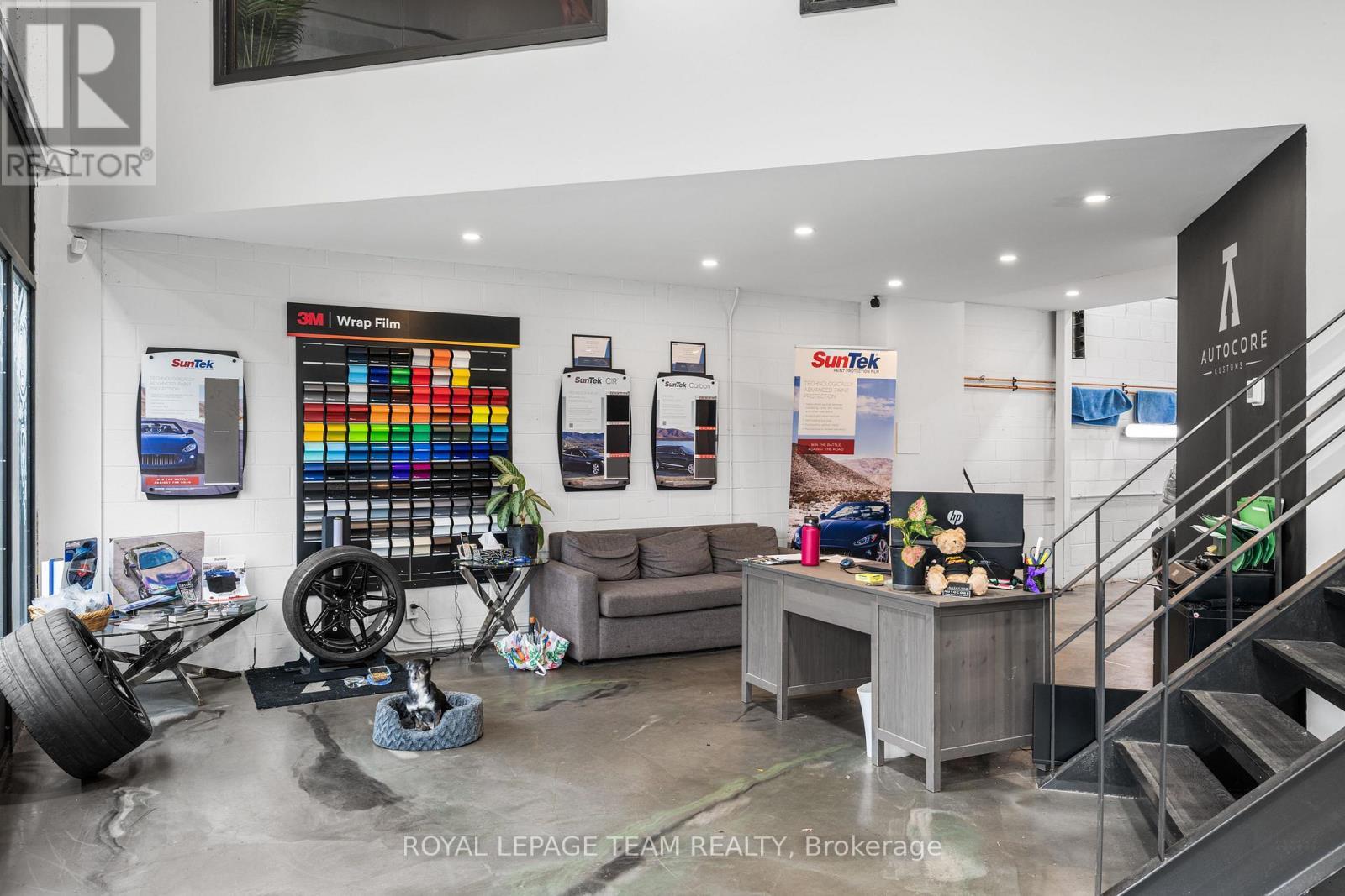 A5/A6 - 2212 Gladwin Crescent, Ottawa, ON