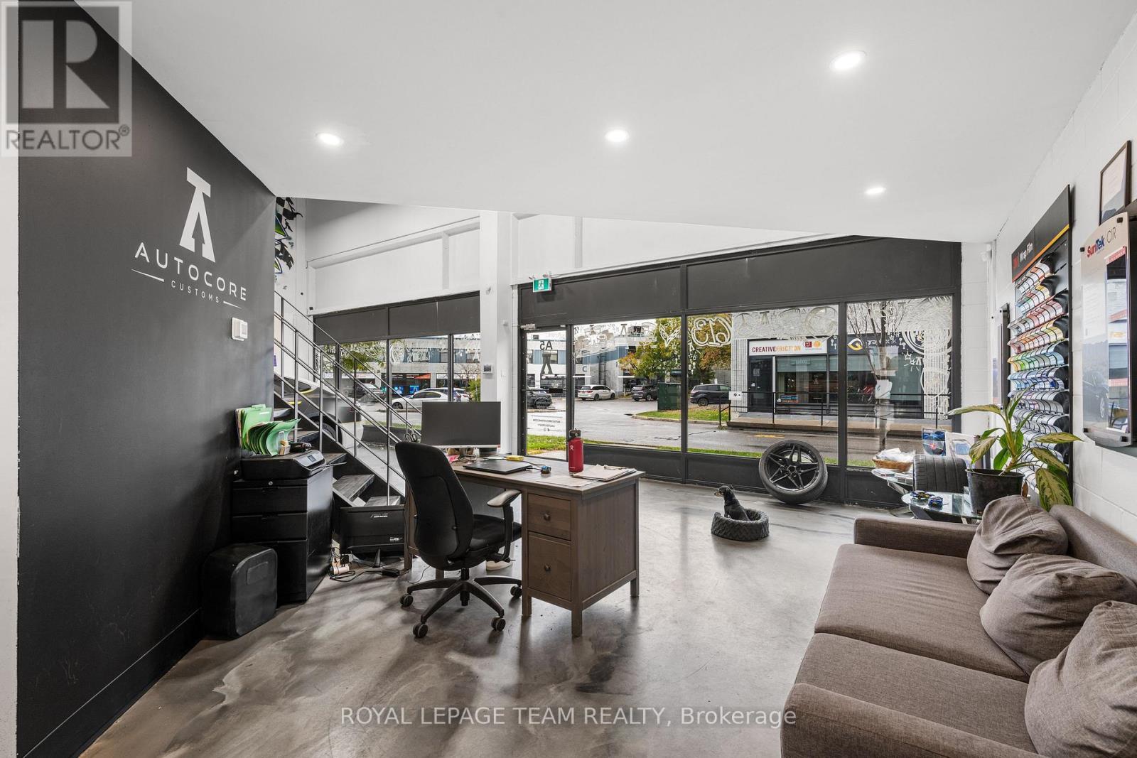 A5/A6 - 2212 Gladwin Crescent, Ottawa, ON