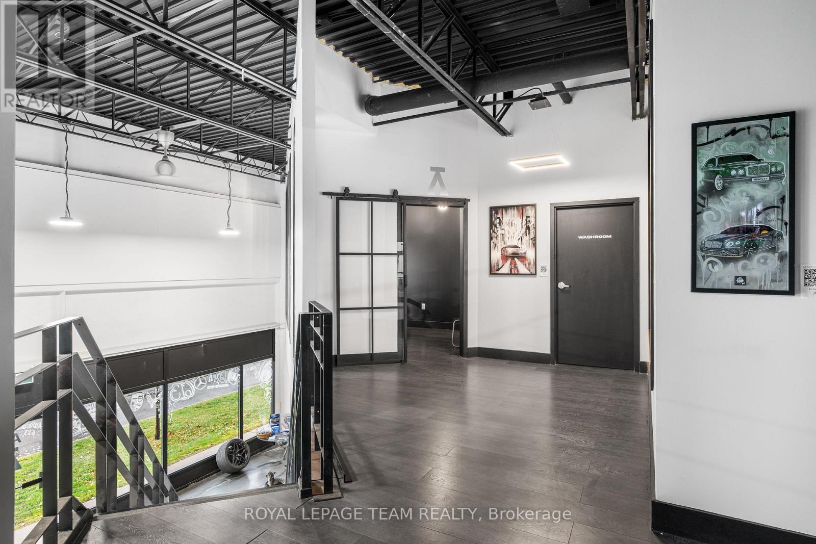 A5/A6 - 2212 Gladwin Crescent, Ottawa, ON