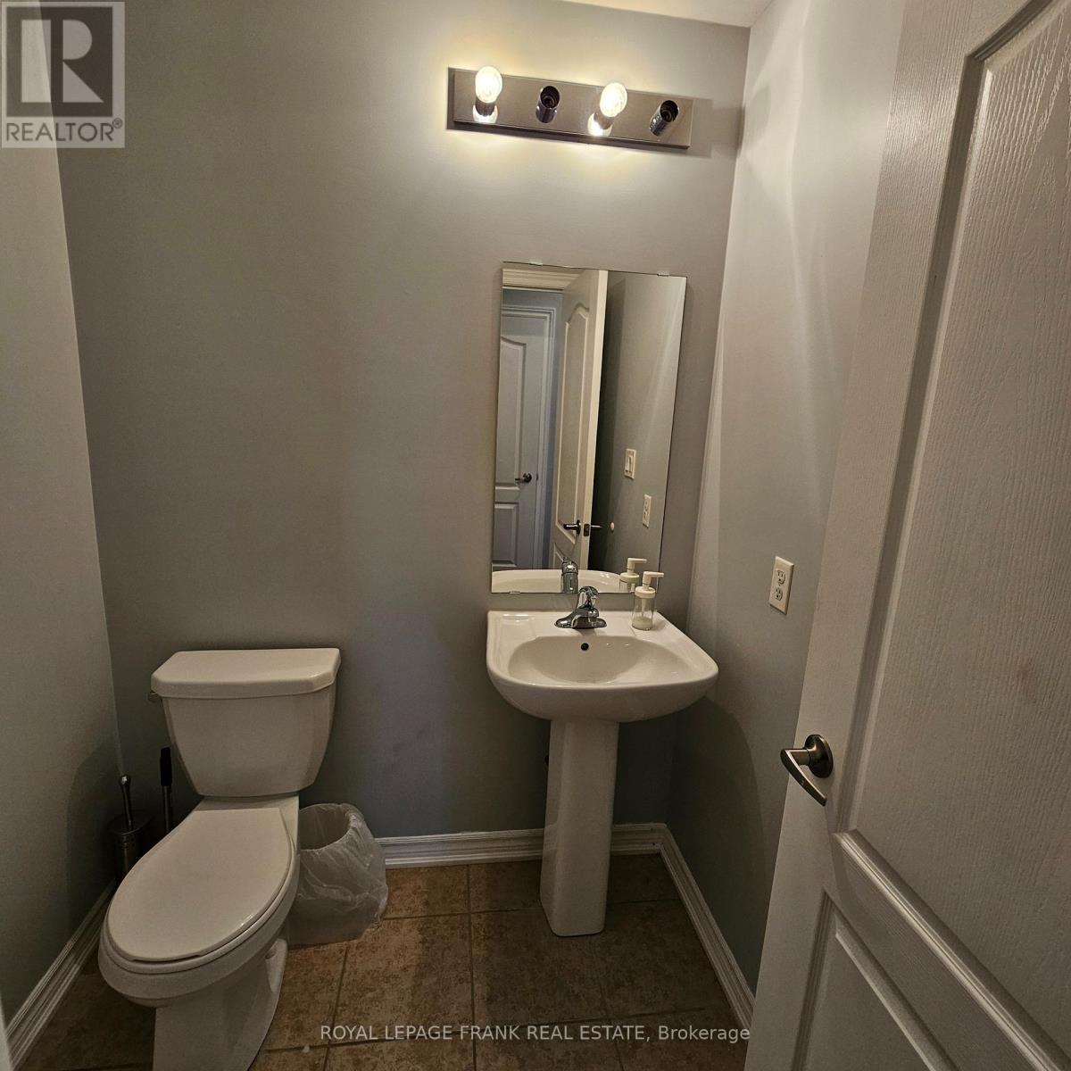 41 Milson Crescent, Essa (Angus), ON - Indoor Photo Showing Bathroom
