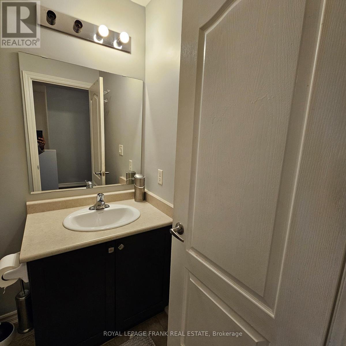 41 Milson Crescent, Essa (Angus), ON - Indoor Photo Showing Bathroom