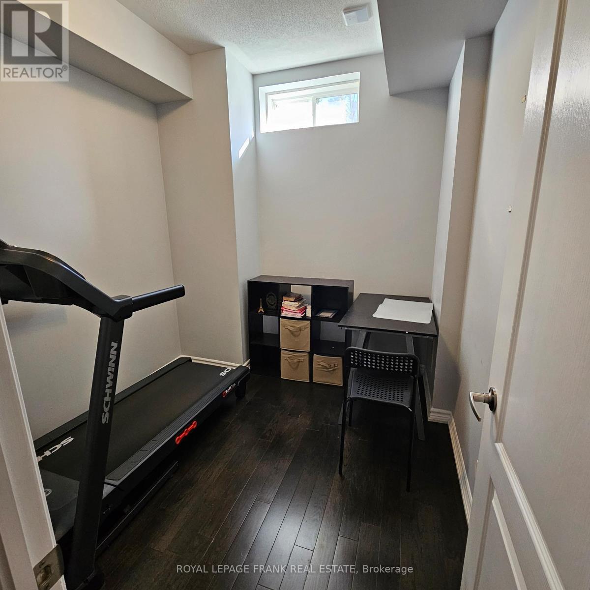 41 Milson Crescent, Essa (Angus), ON - Indoor