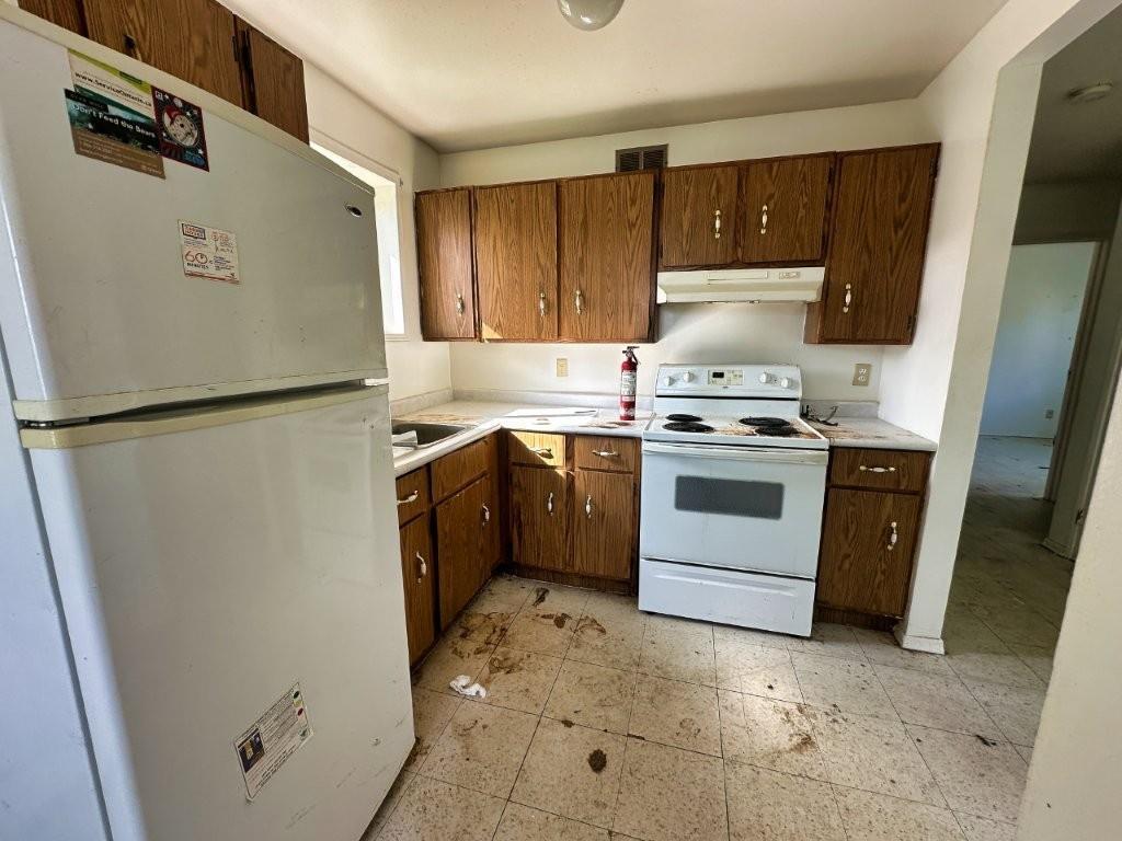 29 Parkway Place, Terrace Bay, ON - Indoor Photo Showing Kitchen
