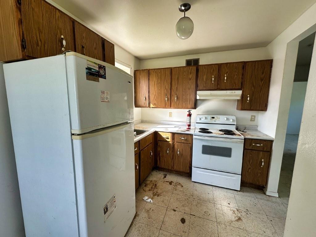 29 Parkway Place, Terrace Bay, ON - Indoor Photo Showing Kitchen