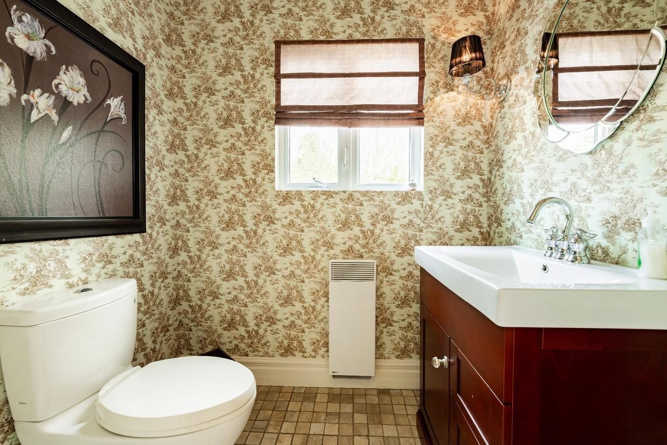 Bathroom - 183 Ch. Des Gaudet, Les Îles-De-La-Madeleine, QC - Indoor Photo Showing Bathroom