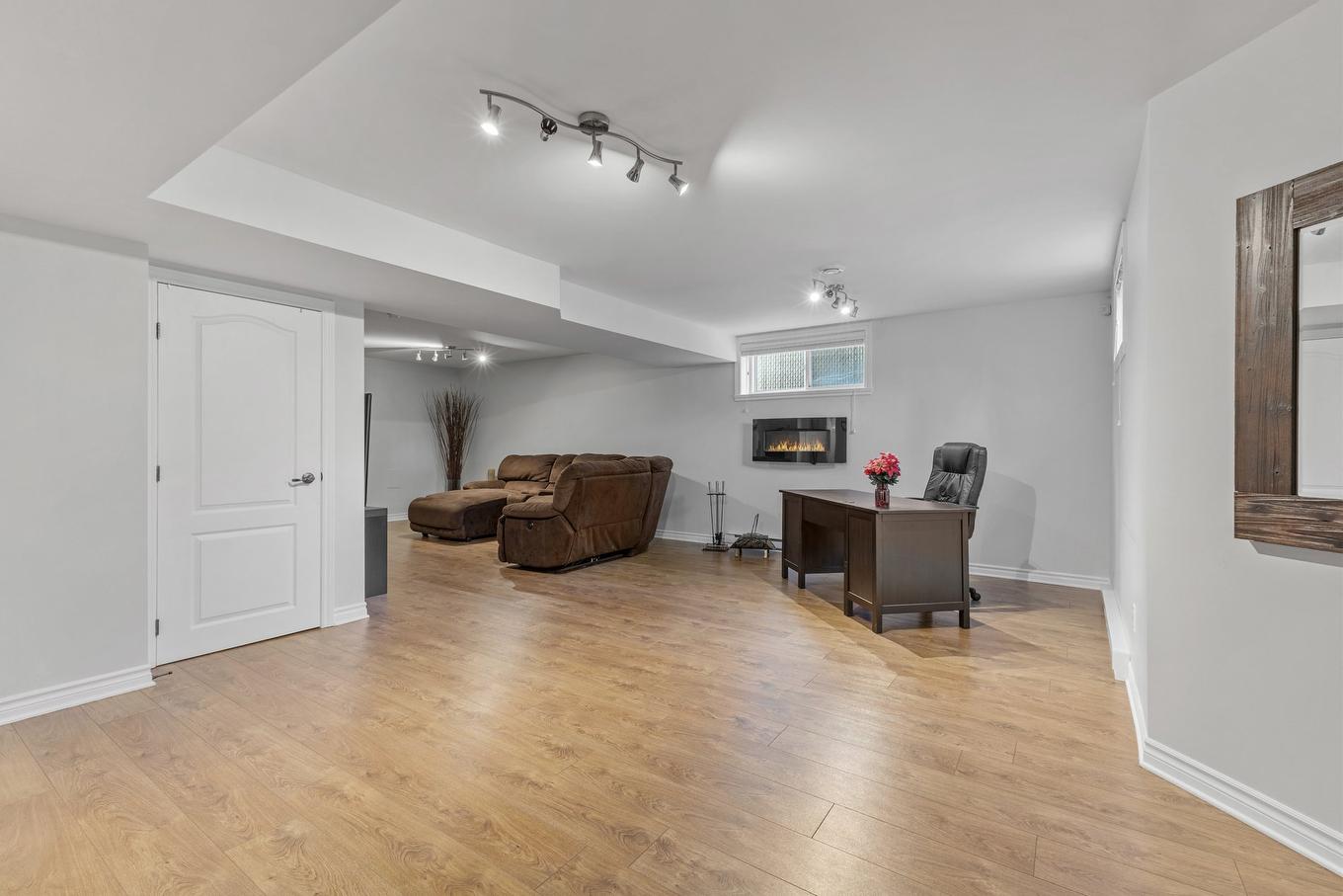 Sous-sol - 10463 Rue Thomas-Paine, Montréal (Rivière-Des-Prairies/Pointe-Aux-Trembles), QC - Indoor