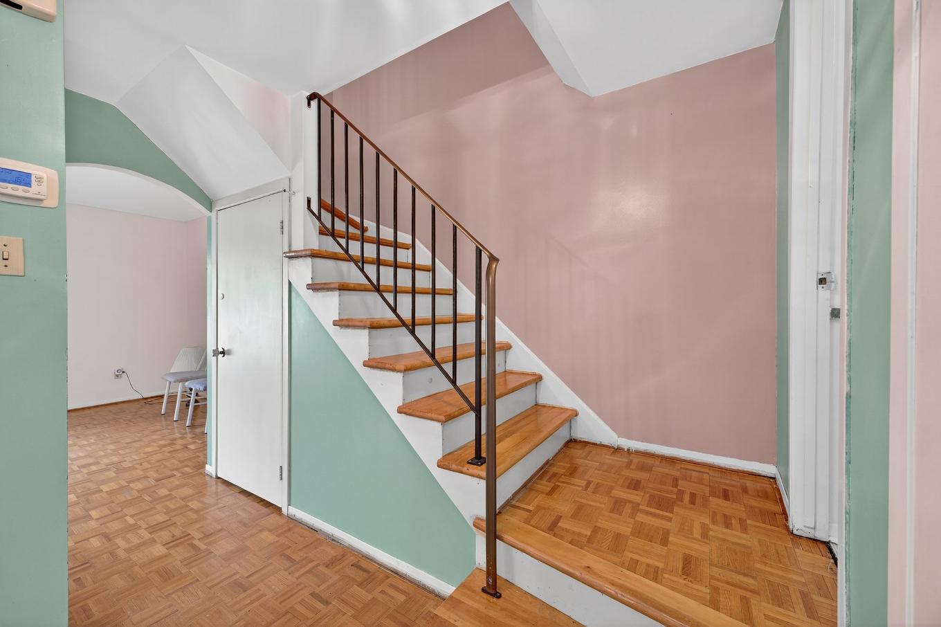 Escalier - 4455 Rue Jolicoeur, Dollard-Des-Ormeaux, QC - Indoor Photo Showing Other Room