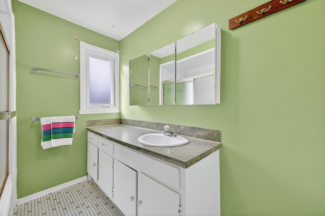 Salle de bains - 4455 Rue Jolicoeur, Dollard-Des-Ormeaux, QC - Indoor Photo Showing Bathroom