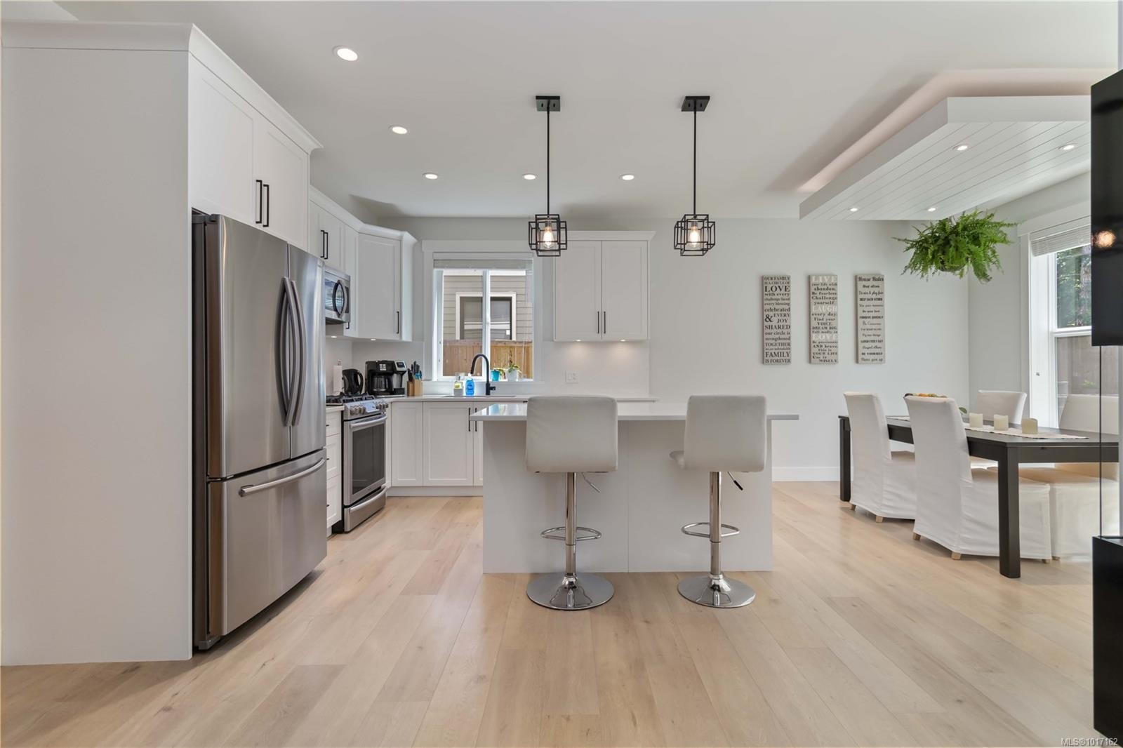 2512 West Trail Crt, Sooke, BC