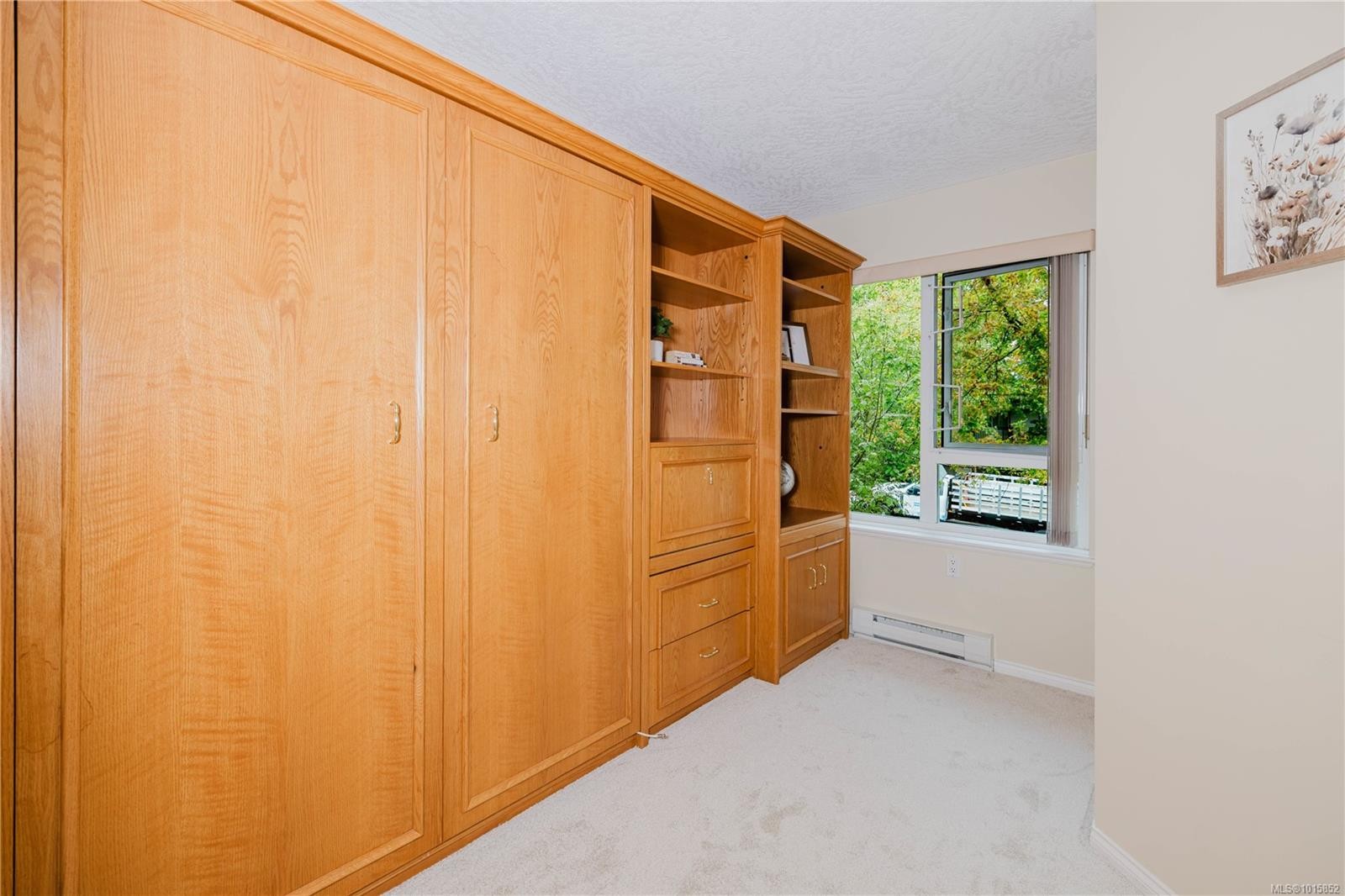 305-1521 Church Ave, Saanich, BC - Indoor Photo Showing Other Room