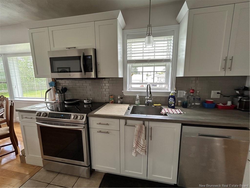 1268 Elmwood, Moncton, NB