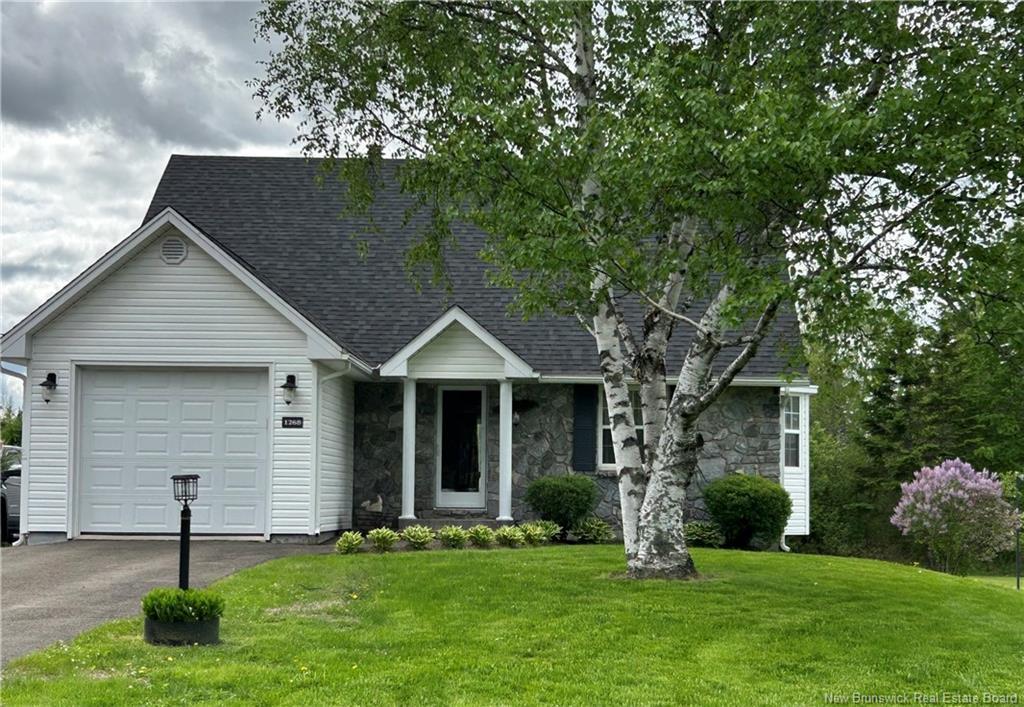 1268 Elmwood, Moncton, NB