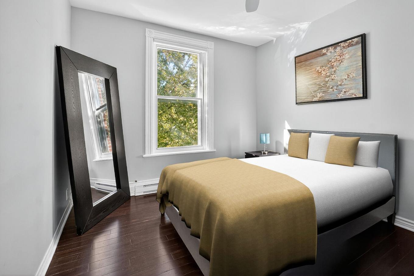 Chambre à coucher principale - 139 Rue Rose-De-Lima, Montréal (Le Sud-Ouest), QC - Indoor Photo Showing Bedroom