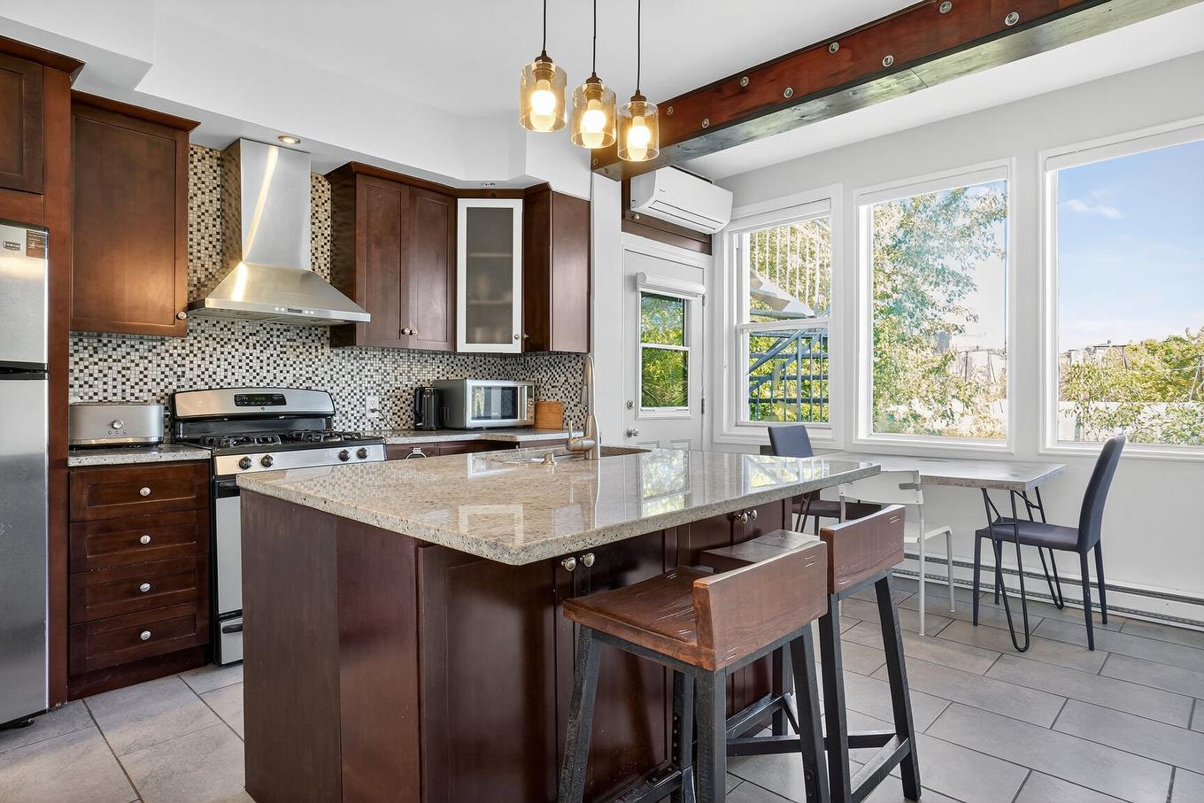 Cuisine - 139 Rue Rose-De-Lima, Montréal (Le Sud-Ouest), QC - Indoor Photo Showing Kitchen