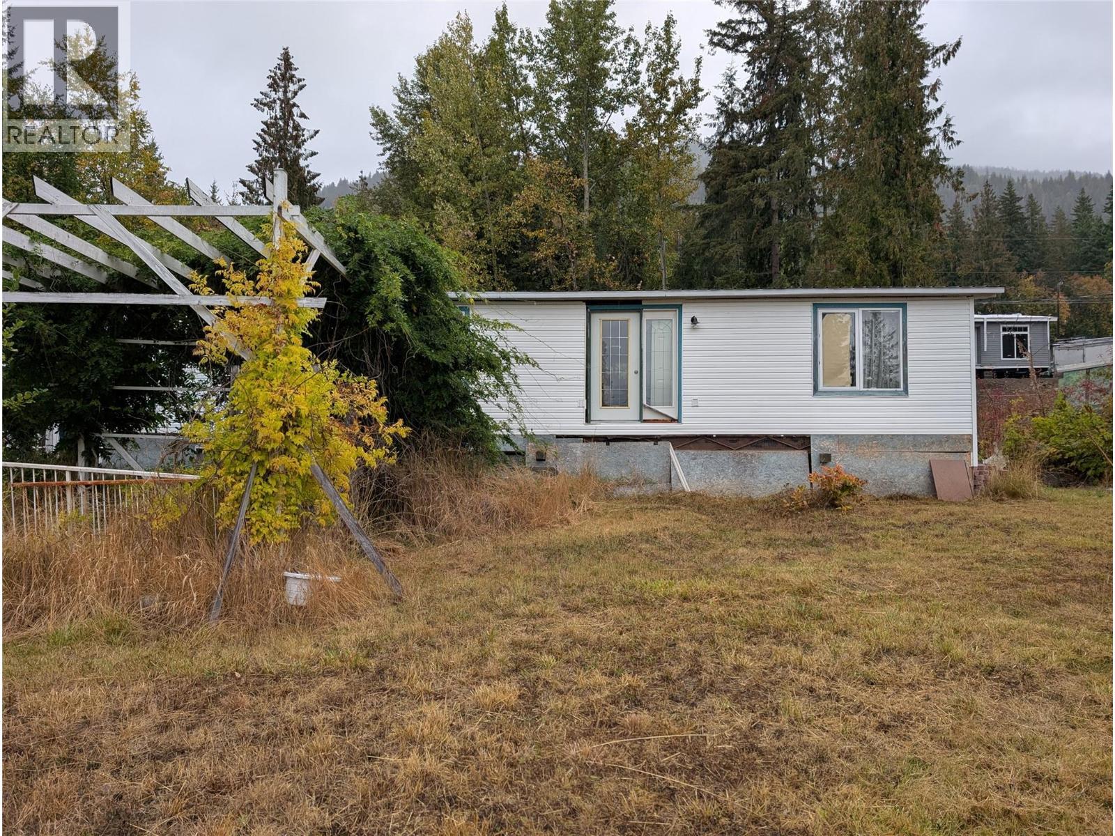 7429 Stampede Trail Lot# 25, Anglemont, BC