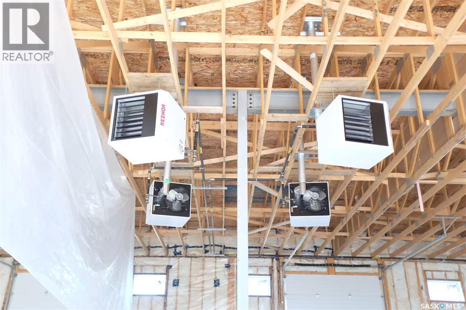 1 213 Service Road W, Langham, SK