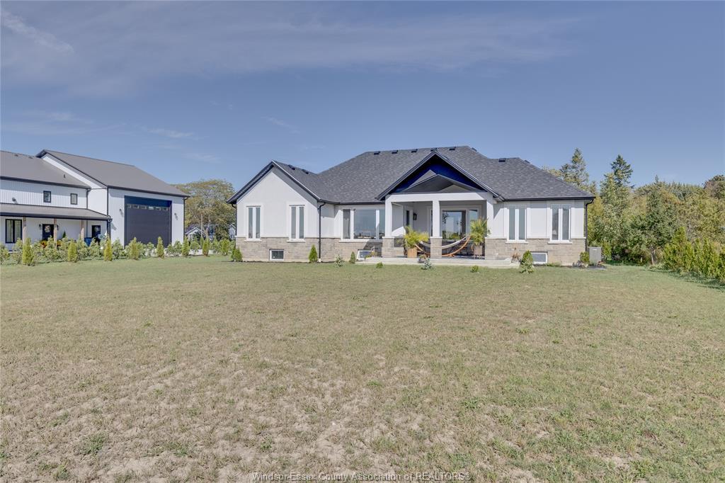 225 Erie Street South, Merlin, ON