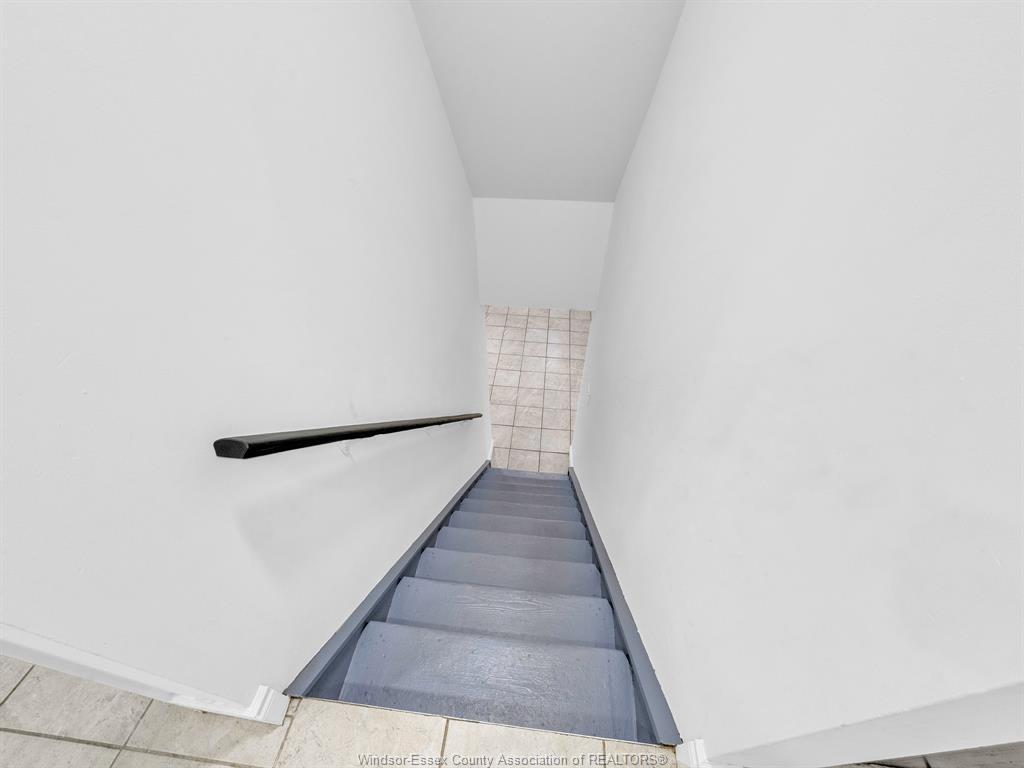 915 Mckay Avenue, Windsor, ON