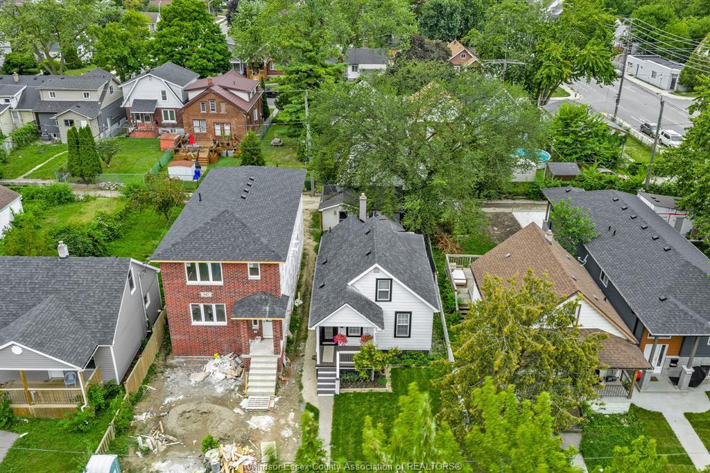 915 Mckay Avenue, Windsor, ON