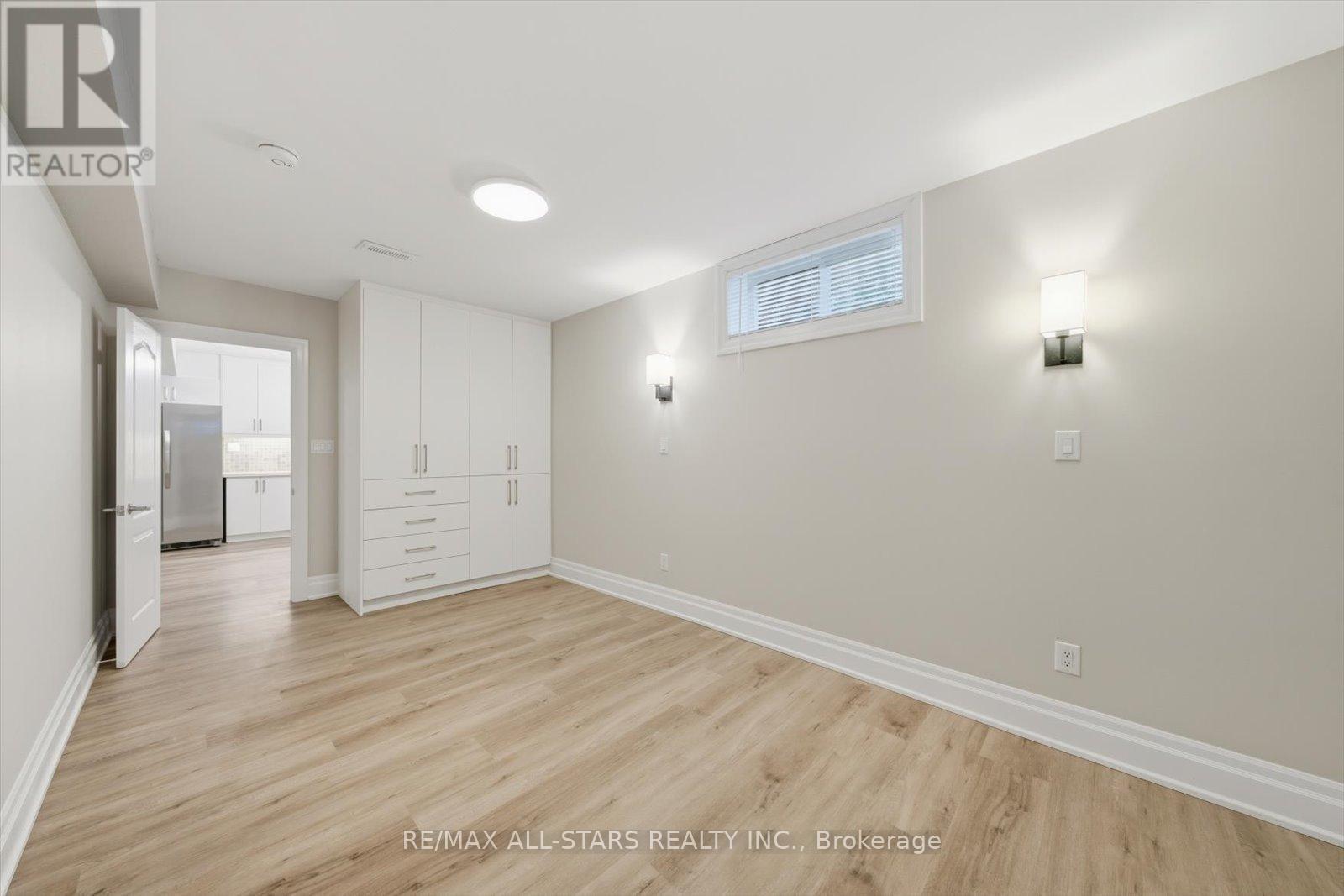 40 Algonquin Forest Drive, East Gwillimbury, ON - Indoor Photo Showing Other Room