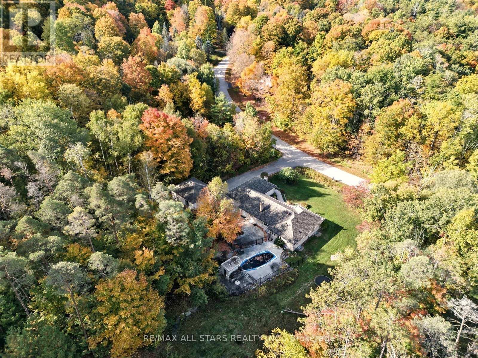40 Algonquin Forest Drive, East Gwillimbury, ON - Outdoor With View