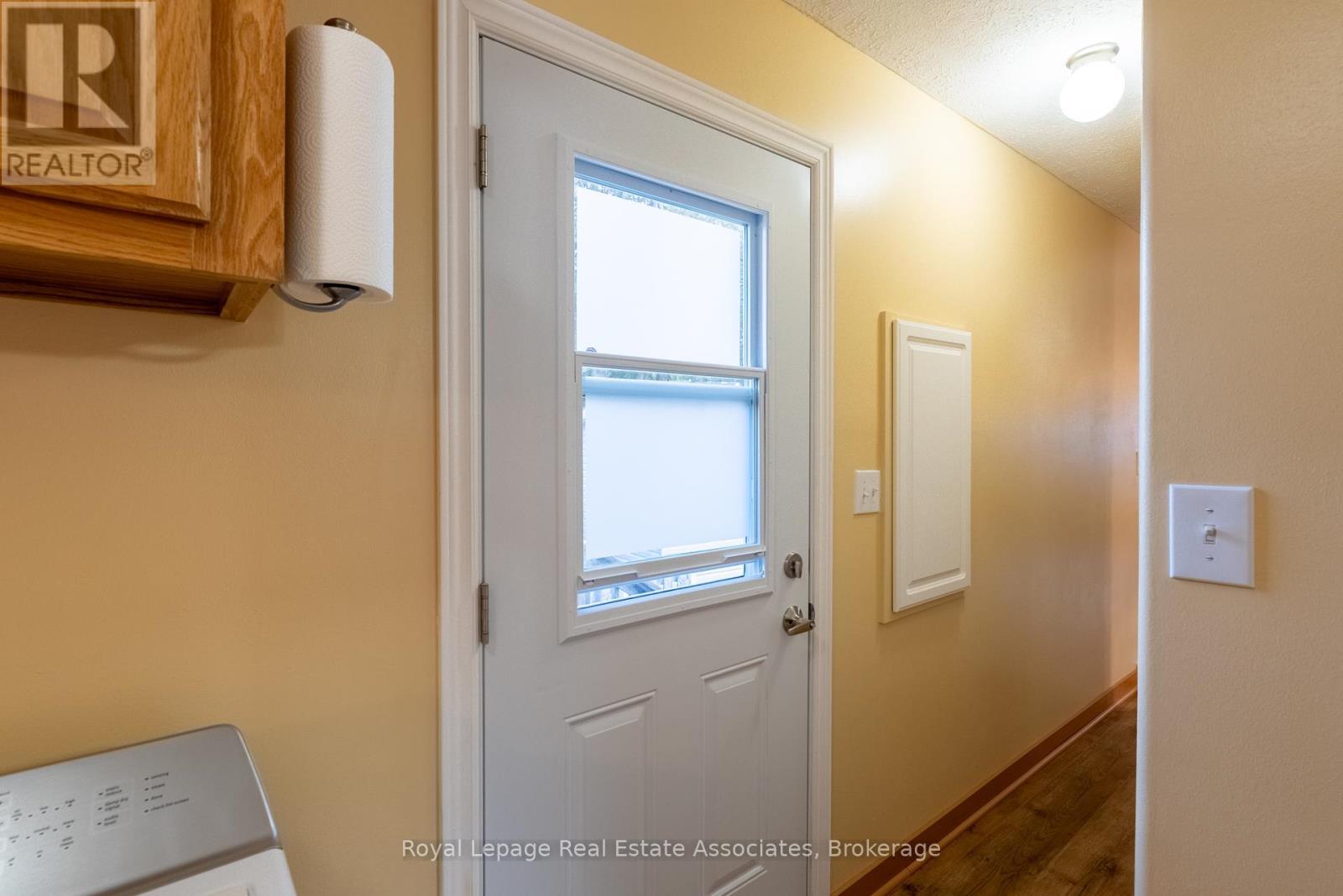 41 Cedarbush Crescent, Puslinch, ON - Indoor Photo Showing Other Room