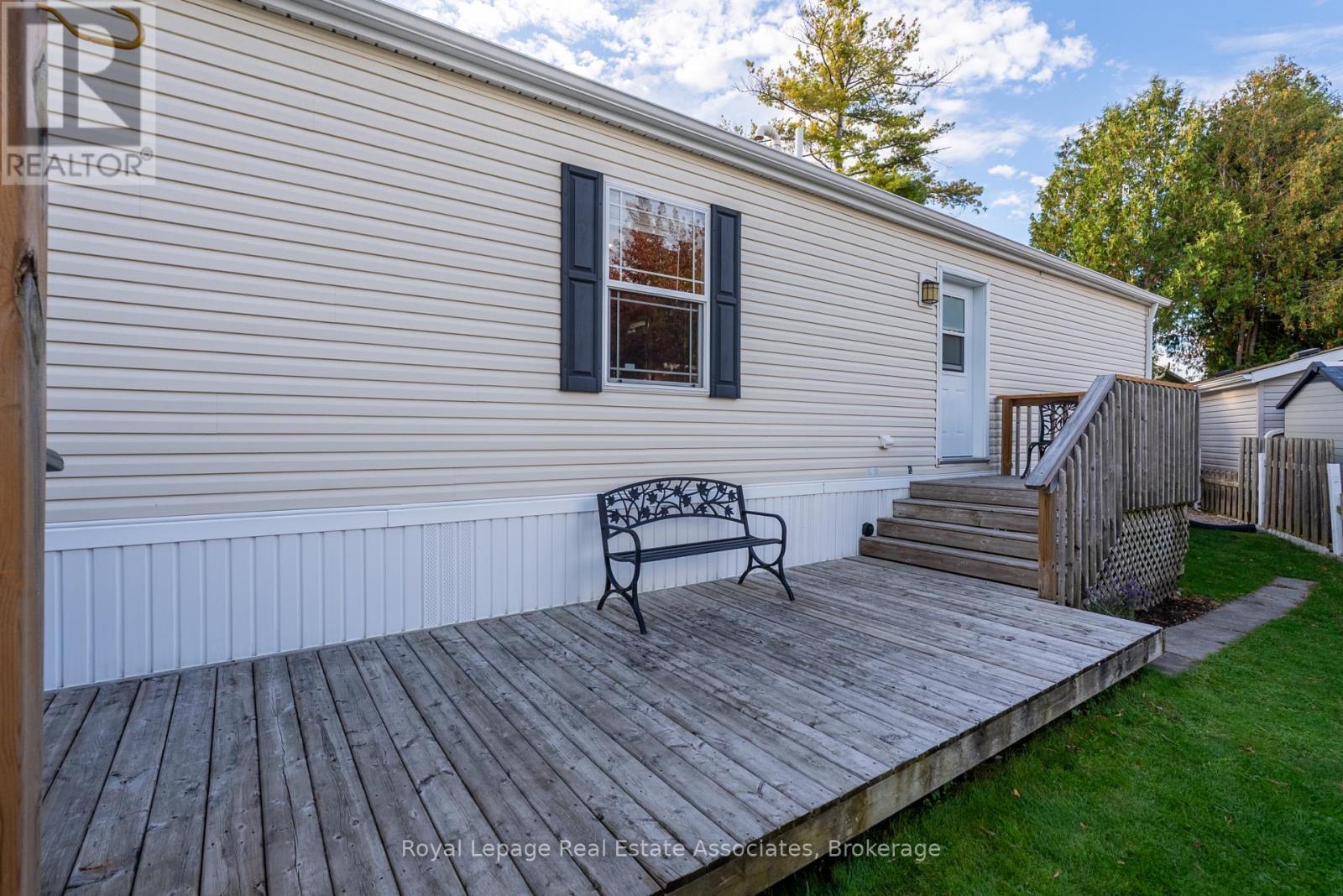 41 Cedarbush Crescent, Puslinch, ON - Outdoor With Deck Patio Veranda With Exterior