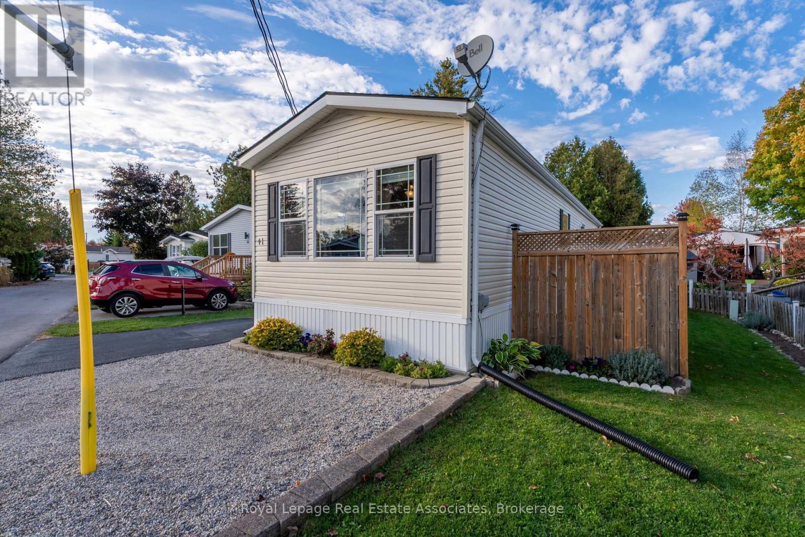 41 Cedarbush Crescent, Puslinch, ON - Outdoor