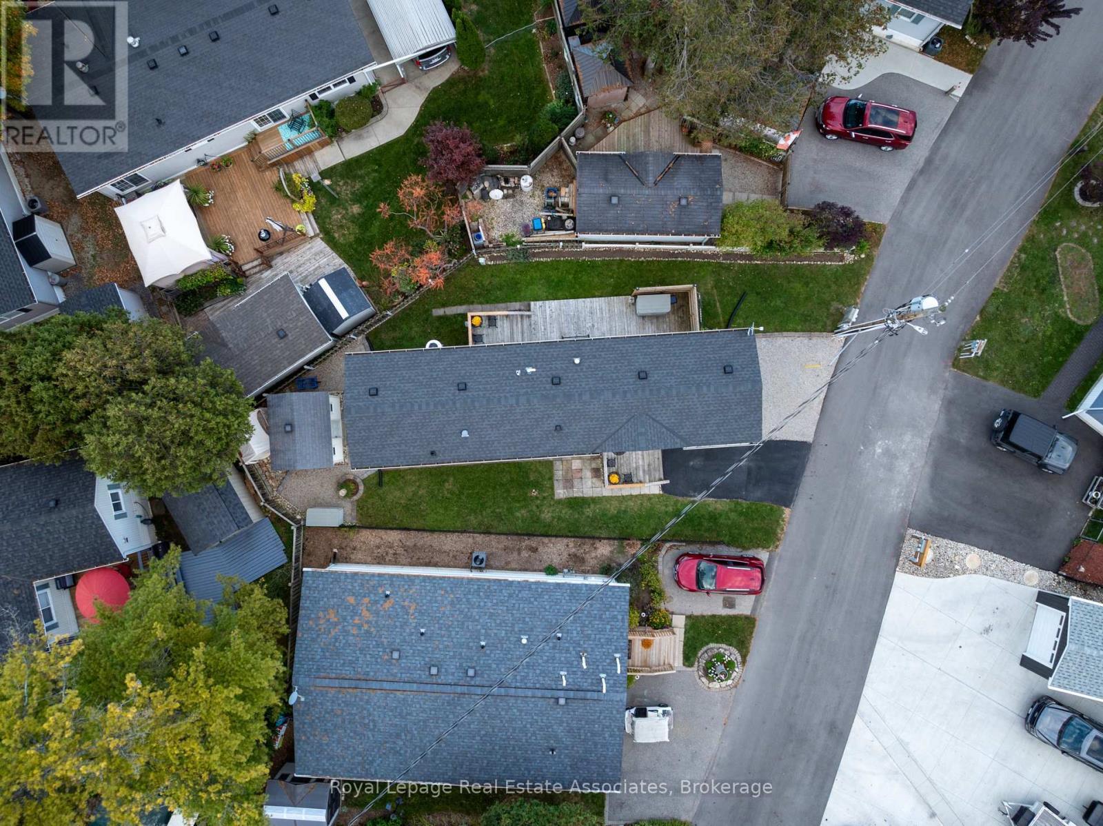 41 Cedarbush Crescent, Puslinch, ON - Outdoor With View