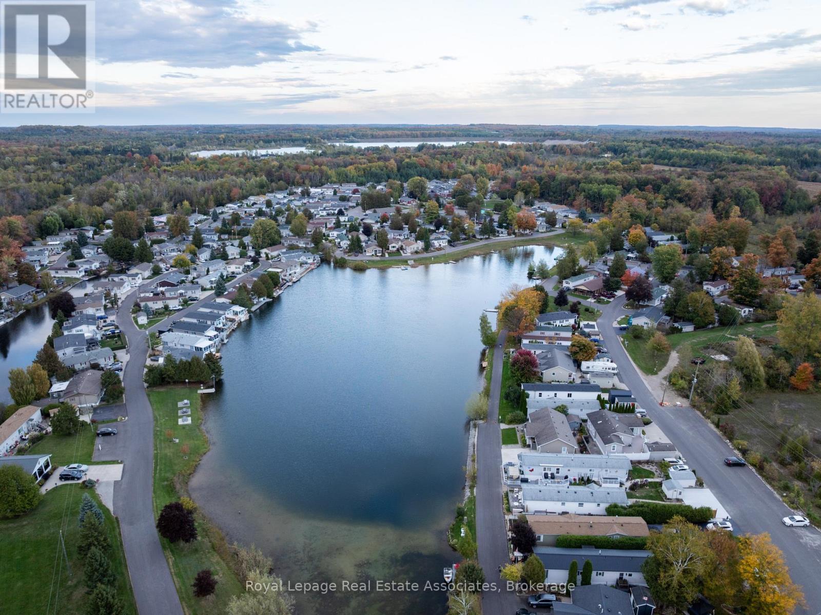 41 Cedarbush Crescent, Puslinch, ON - Outdoor With Body Of Water With View
