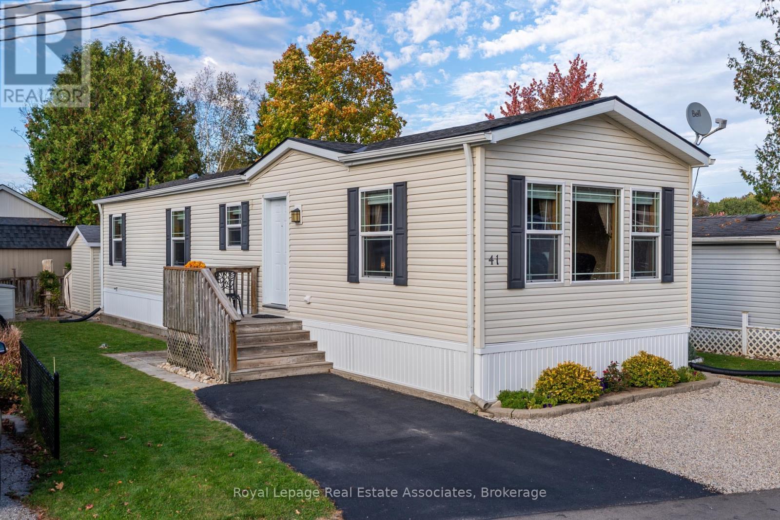 41 Cedarbush Crescent, Puslinch, ON - Outdoor