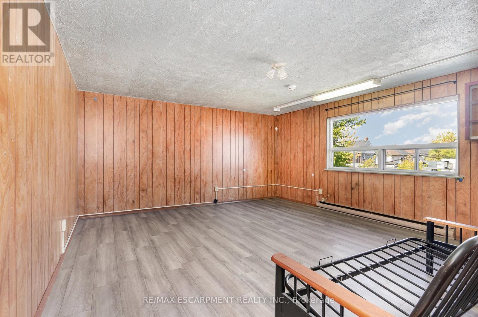 201 Ottawa Street N, Hamilton, ON