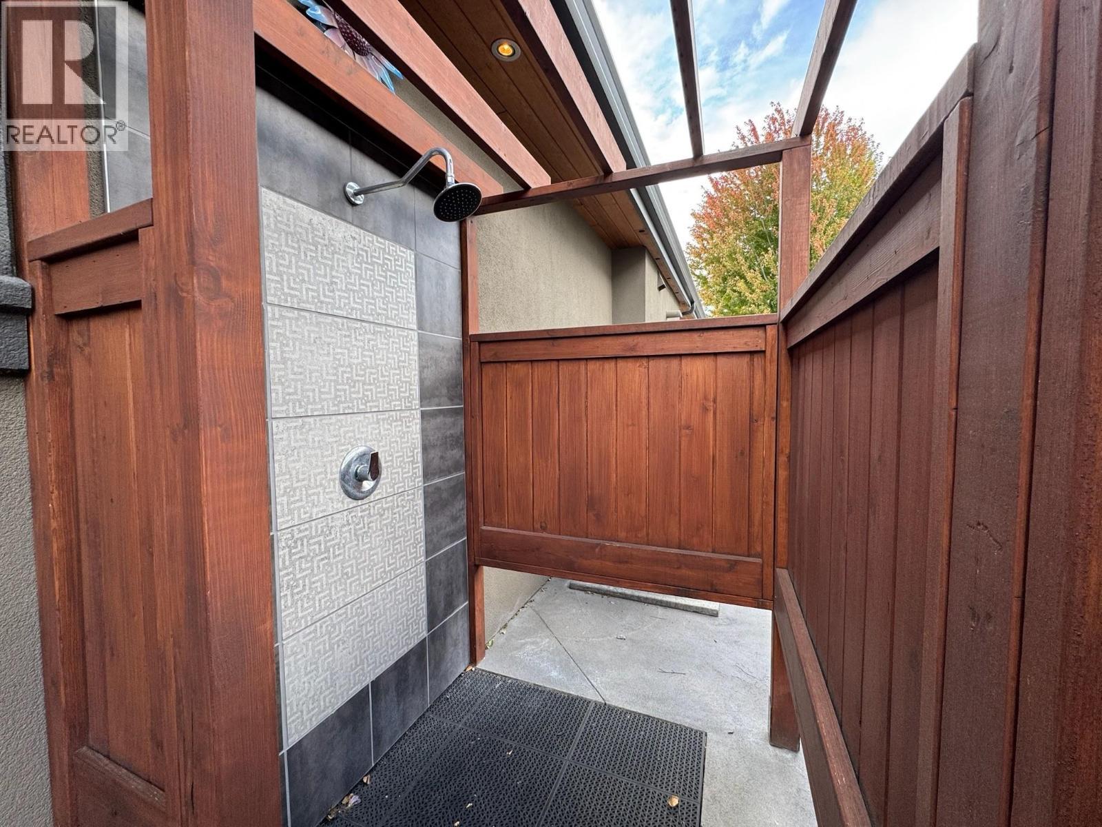 137 Westview Drive, Penticton, BC - With Exterior