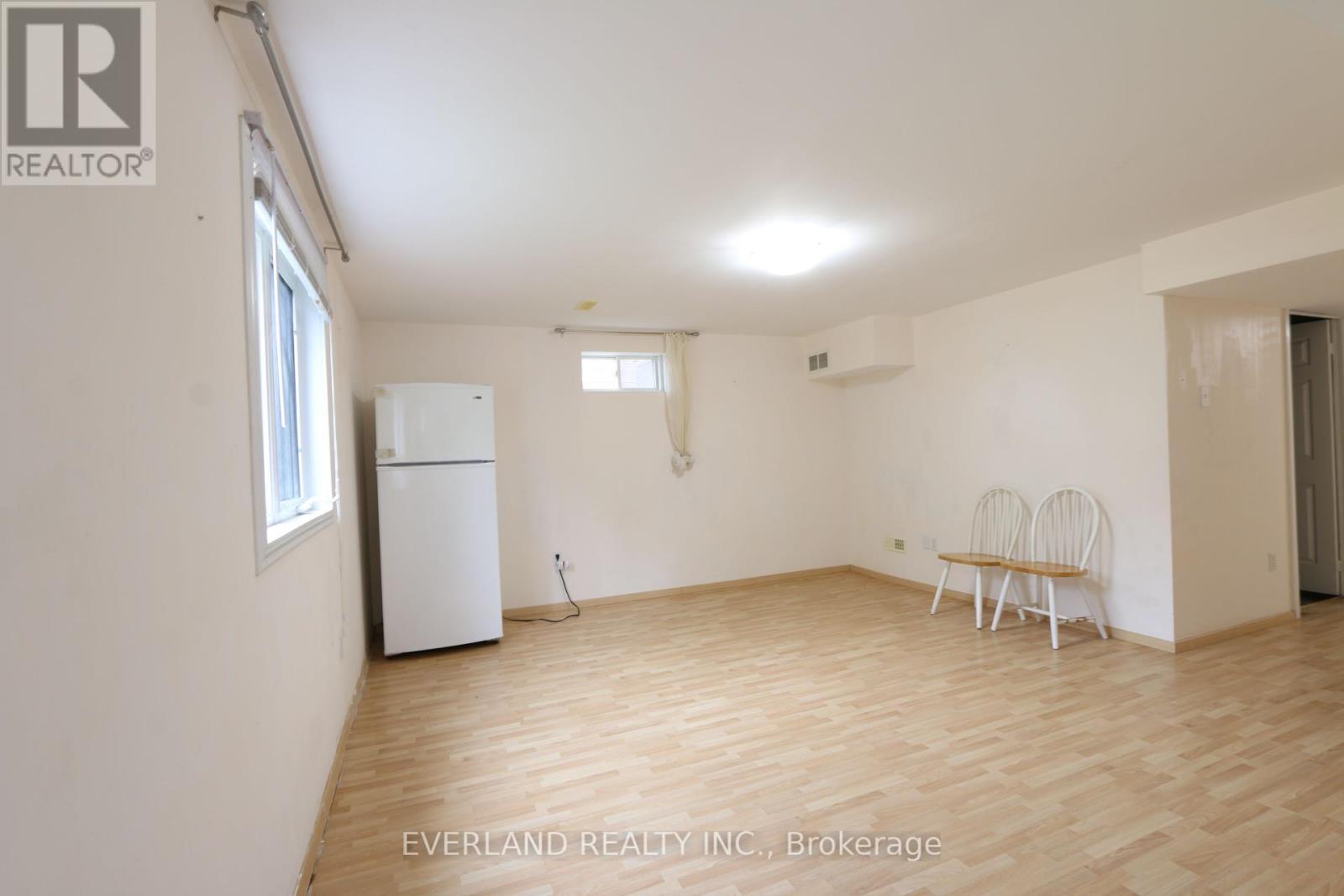 Lower - 49 Falling River Drive, Richmond Hill, ON - Indoor