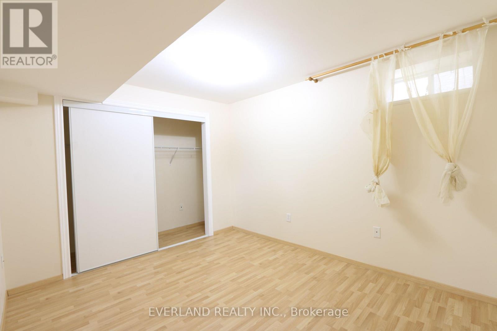 Lower - 49 Falling River Drive, Richmond Hill, ON - Indoor Photo Showing Other Room