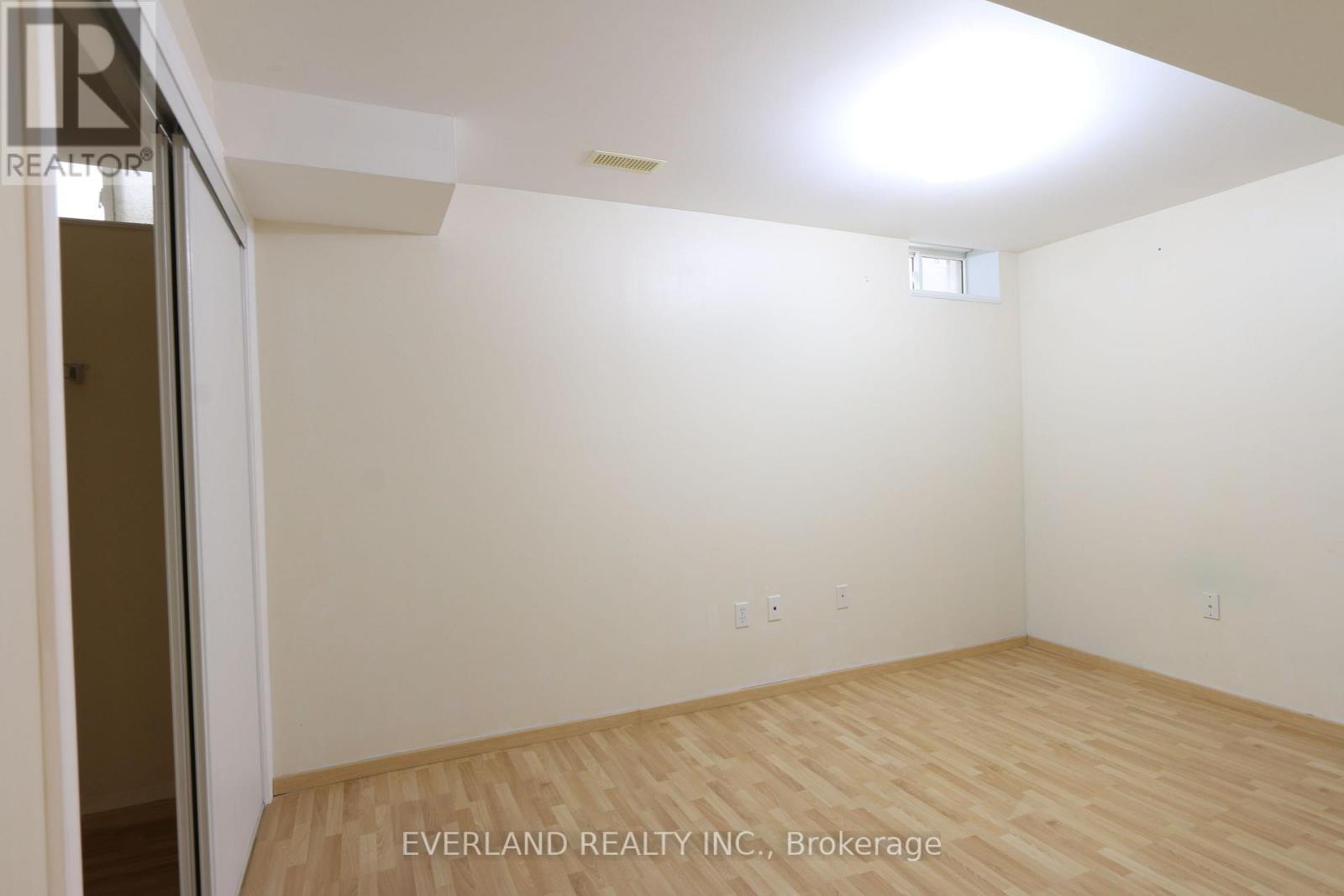 Lower - 49 Falling River Drive, Richmond Hill, ON - Indoor Photo Showing Other Room