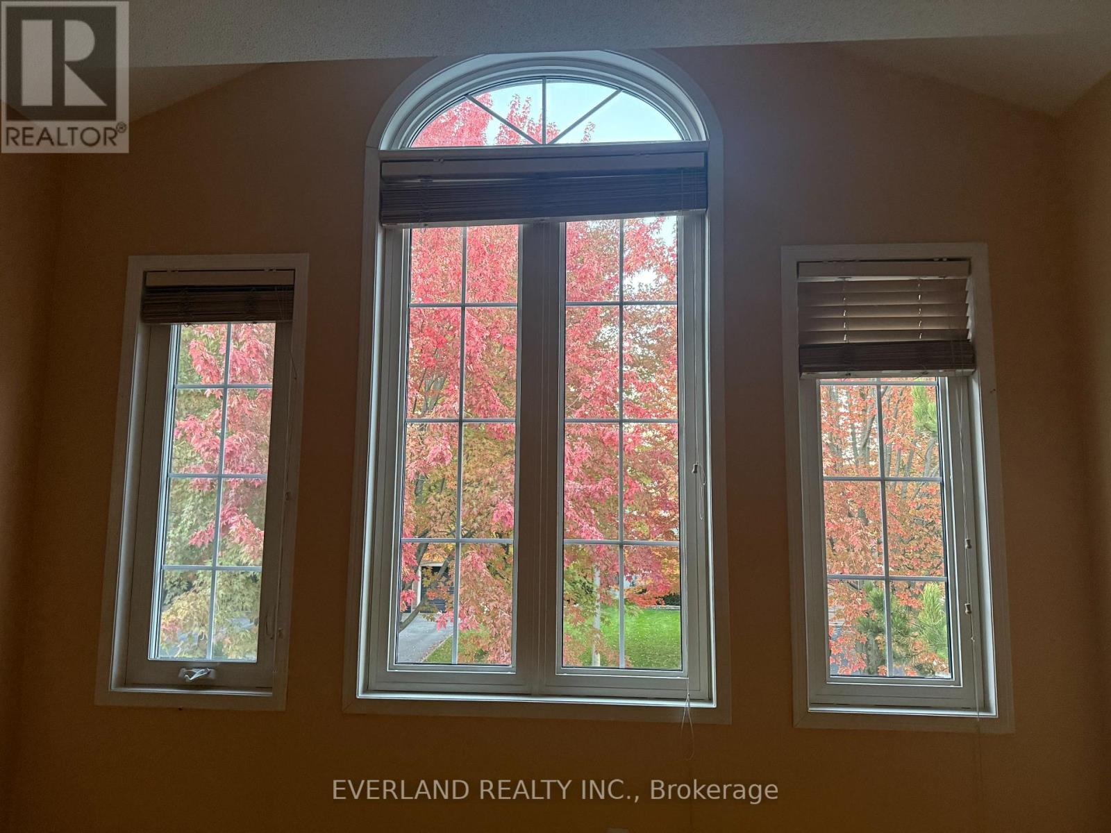 Upper - 49 Falling River Drive, Richmond Hill, ON - Indoor Photo Showing Other Room